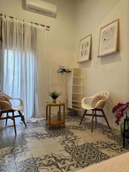 4 - Acogedora Habitacion Junto A Ruzafa Con Bano Privado Y Aire Acondicionado Valencia Exterior photo